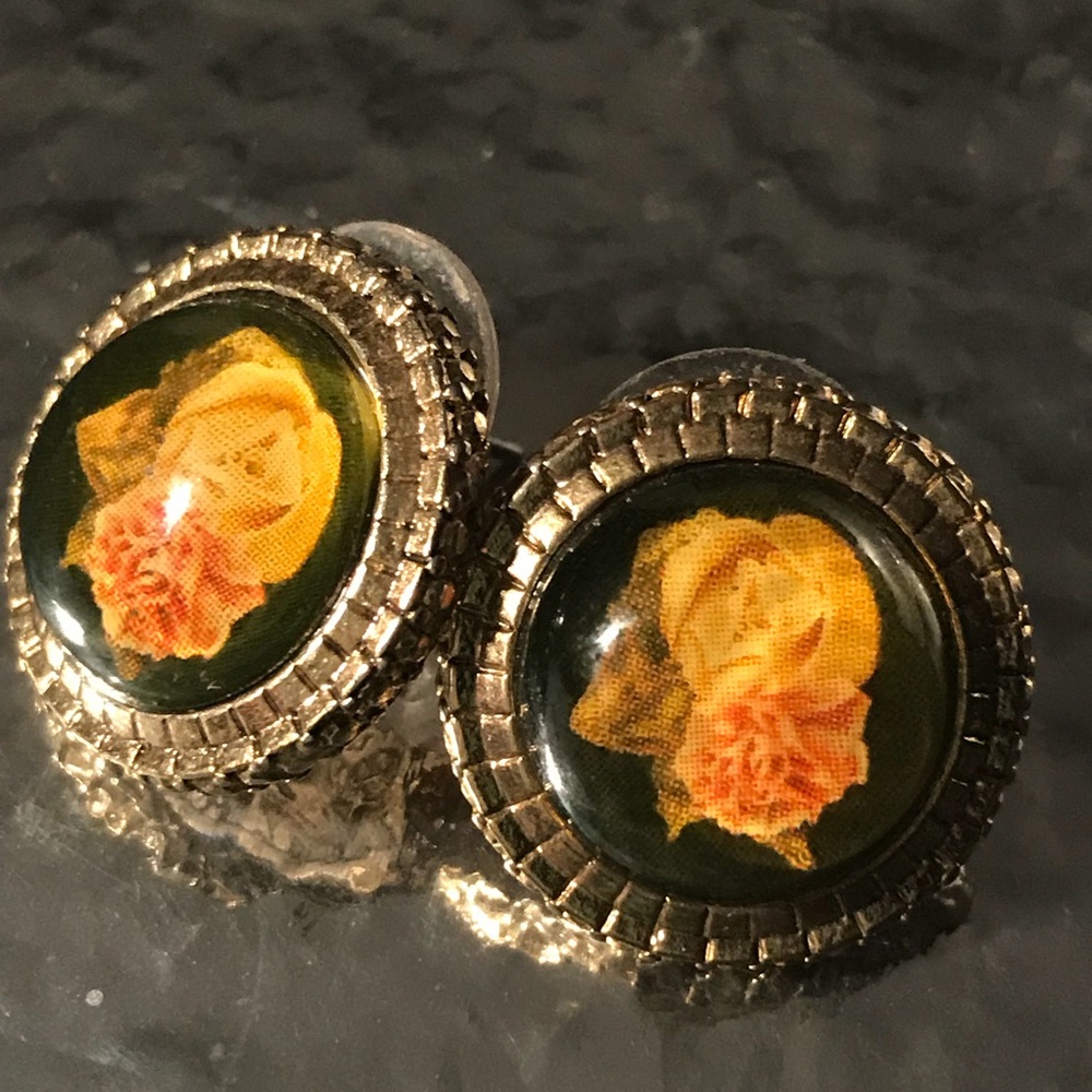 Betsey Johnson yellow rose gold button post earrings retro pinup dollbaby vixen